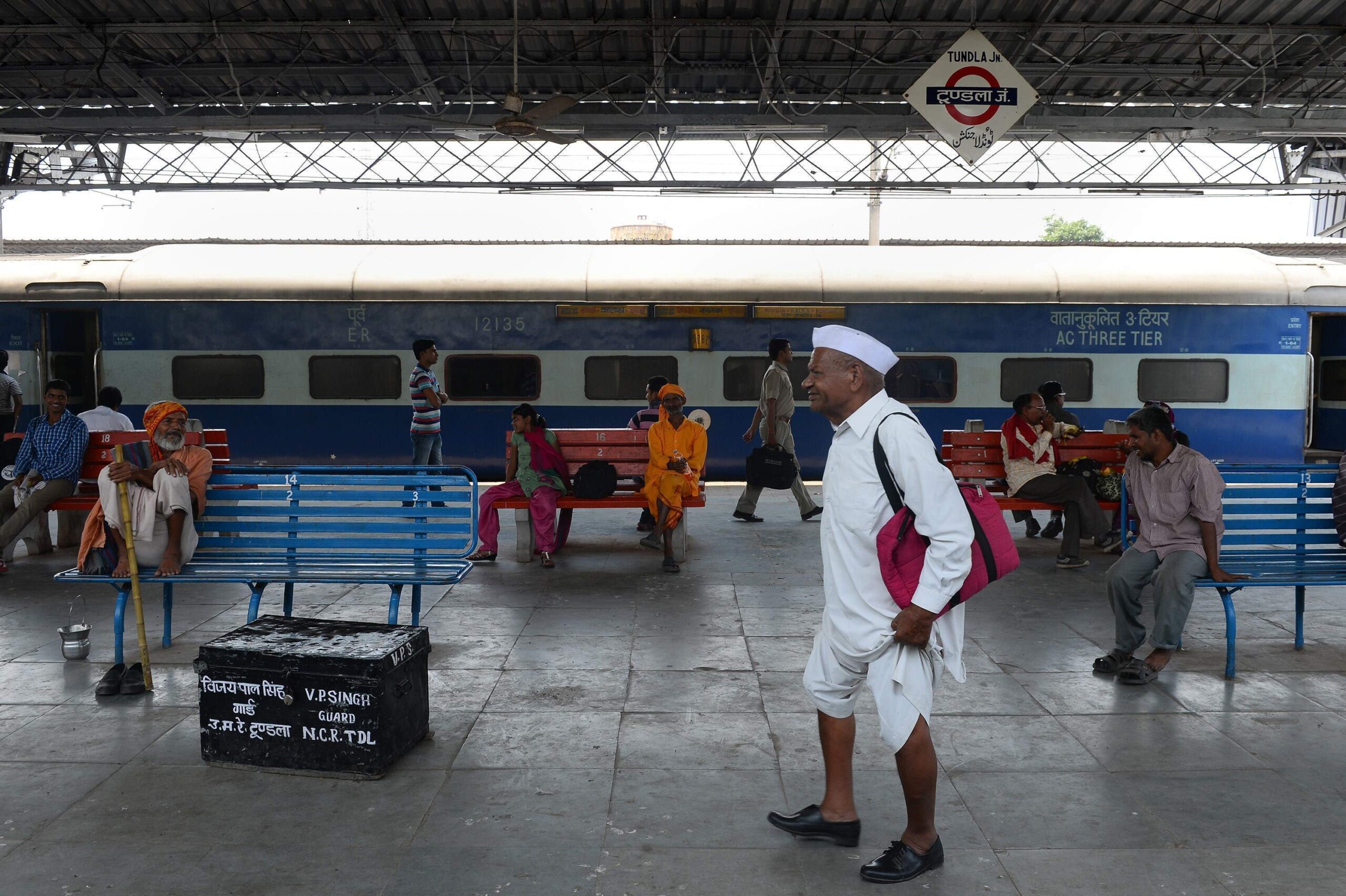 Why did a man wake up on an Indian train platform with no idea who he was?