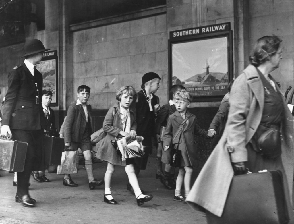 Editorâ?Ts Note Visiting JG Ballard at home, the example of the