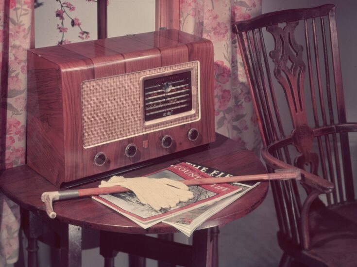 Only Artists: the Radio 4 discussion show that cuts out the middle man