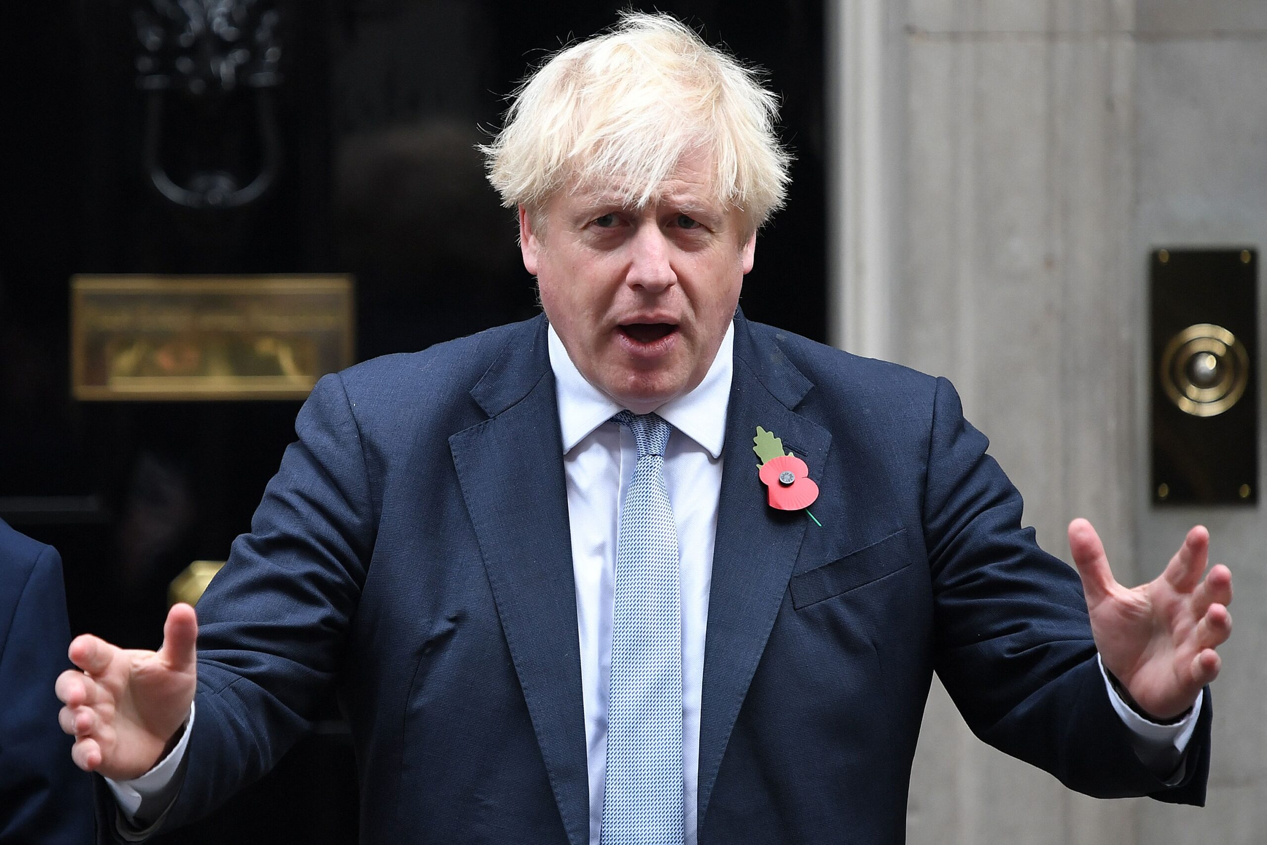 Boris Johnson likens climate change to “the decline and fall of the Roman empire”