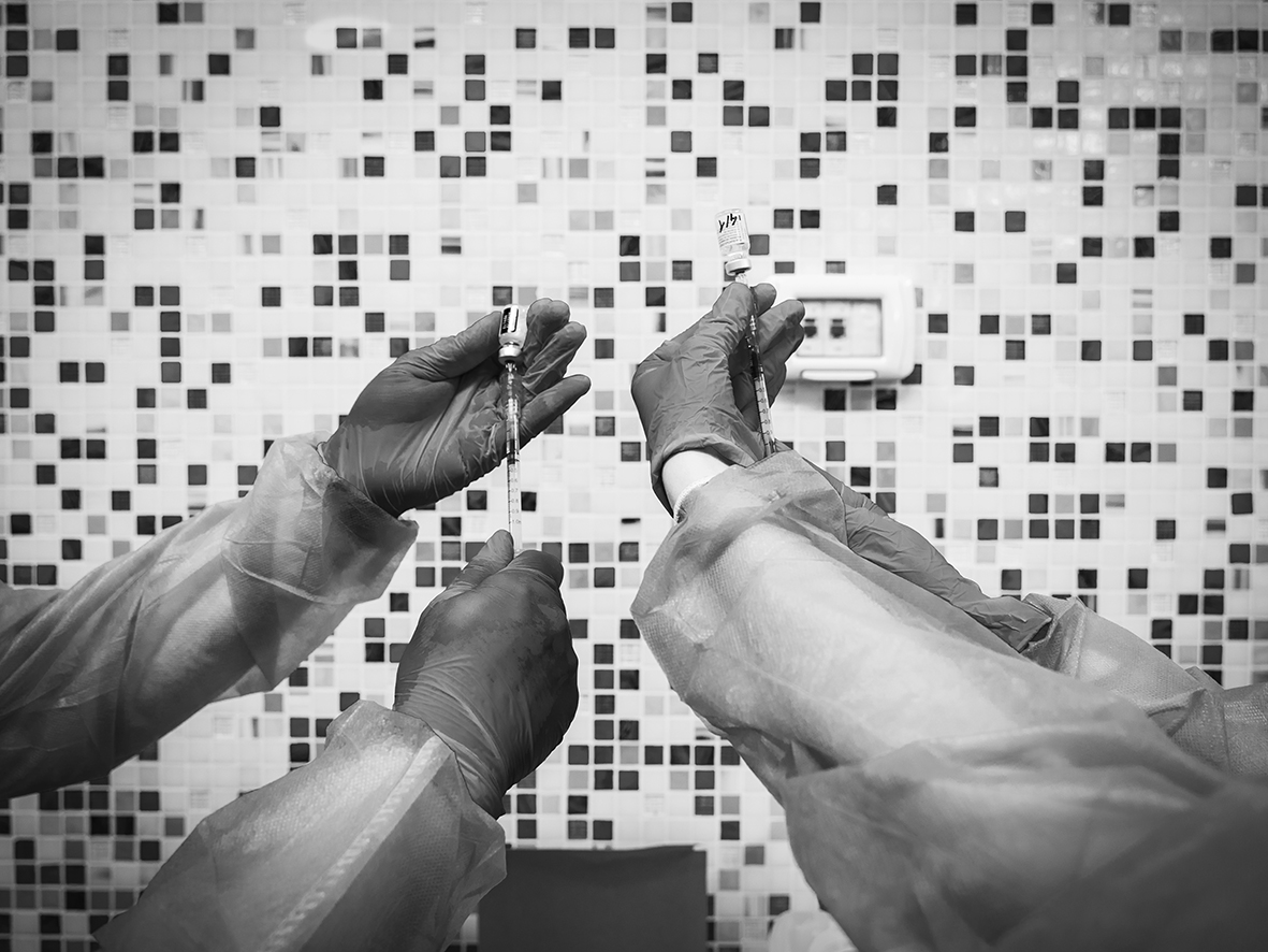 Ahead of the presidential election, Italians are divided on the unvaccinated