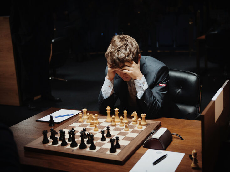 Why cheating in chess does not pay
