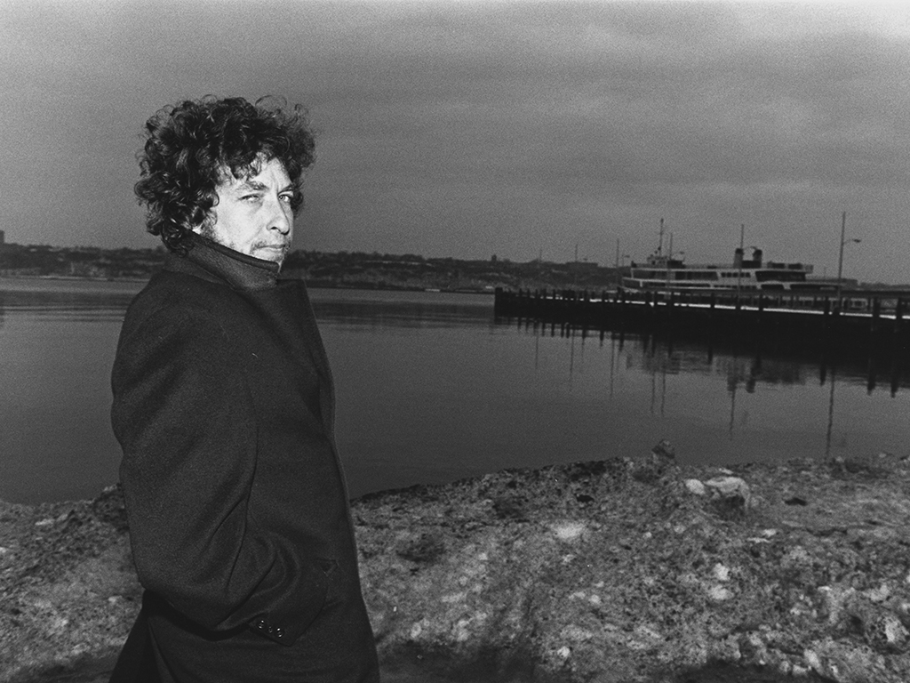 bob dylan book review modern song