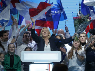 Can Marine Le Pen win without the elites?