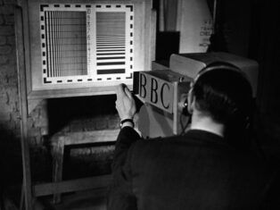 Two cheers for the mainstream media