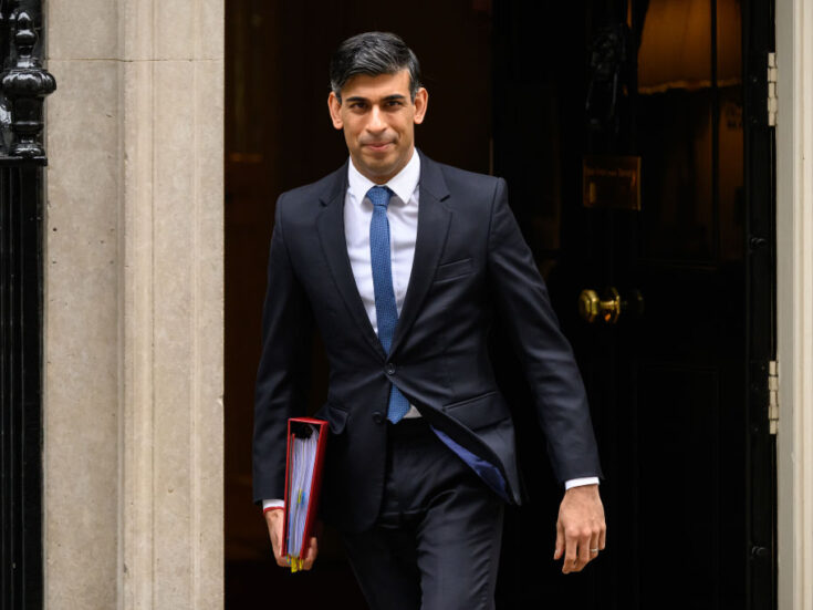 Rishi Sunak is pleasing no one on immigration