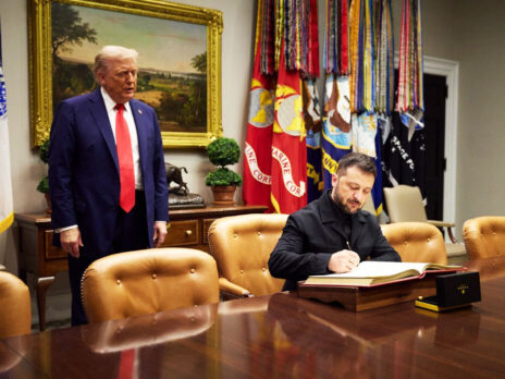 Trump reverses course on Ukraine, again
