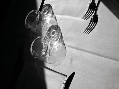 Why don’t British politicians know how to eat?