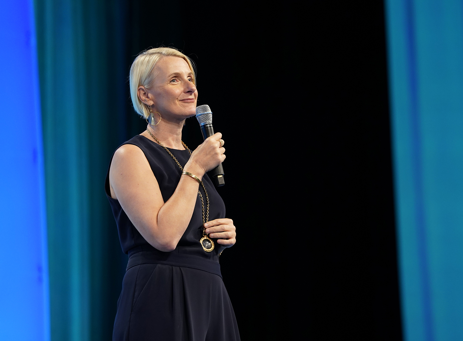 Elizabeth Gilbert doesn’t deserve the hate