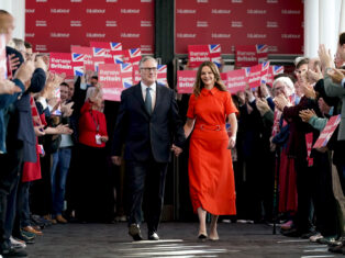 Starmer has not yet proved he can solve our quicksand politics