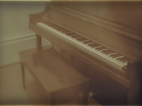 People keep offering me pianos