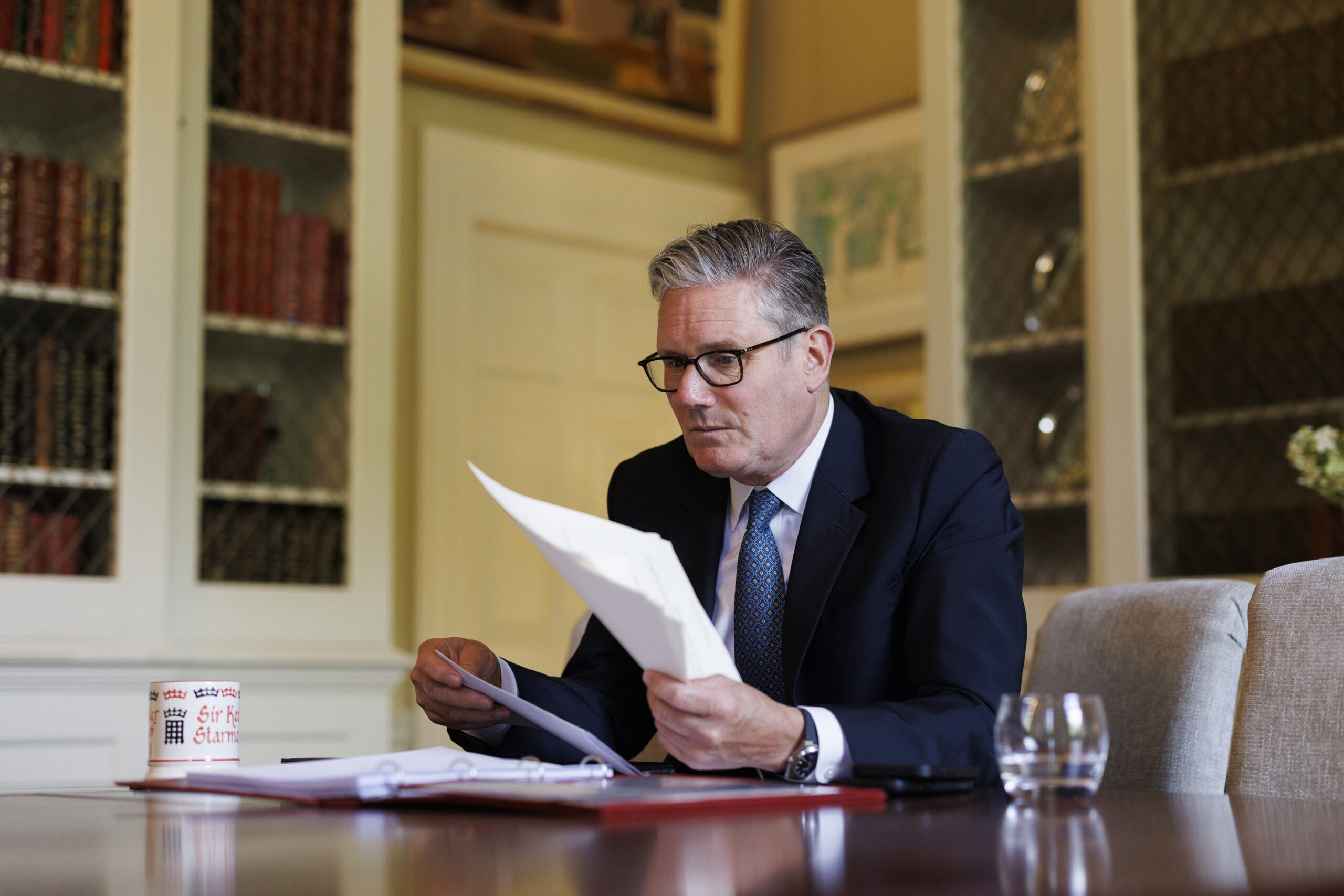 Keir Starmer attempts to rally downcast MPs