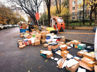 Life lessons from Beijing’s courier grind