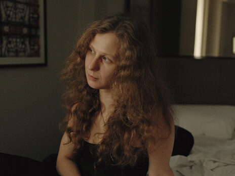 Pussy Riot's Masha Alyokhina: “Putin will fuck you up” Pussy Riot's Masha Alyokhina: “Putin will fuck you up”