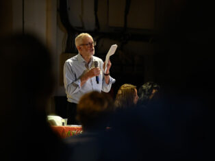 Why is Jeremy Corbyn being attacked for being a "Zionist"?