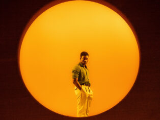 Bryan Cranston and Paapa Essiedu are flawless in All My Sons