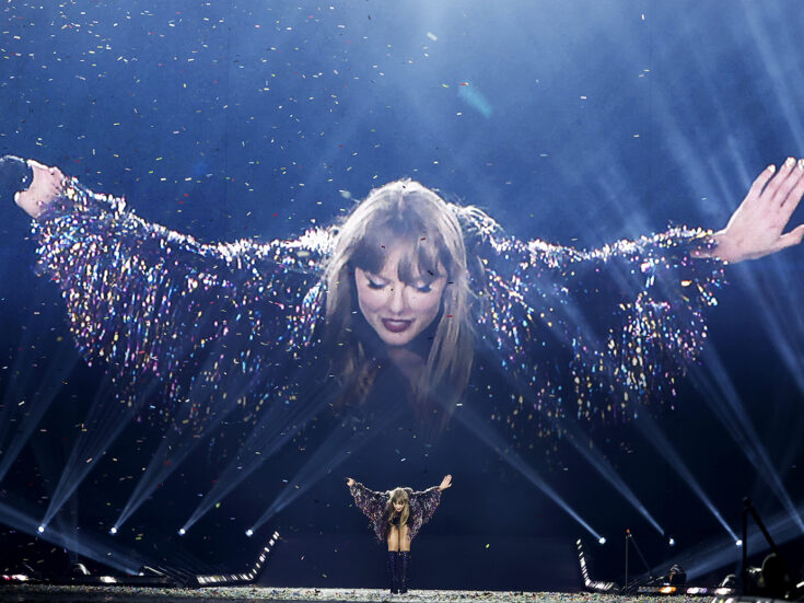 Taylor Swift is bad at this