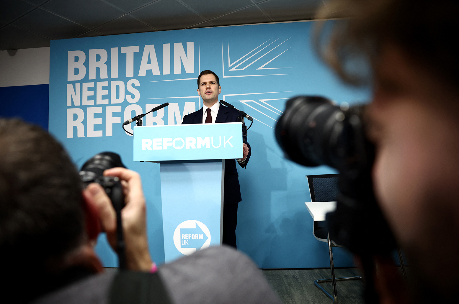 Robert Jenrick defects to Reform