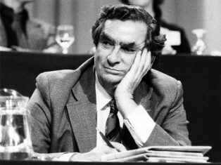 From the archive: No renaissance for Mr Healey