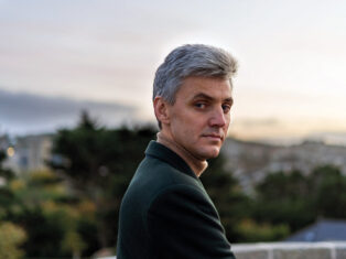 A farewell to autofiction