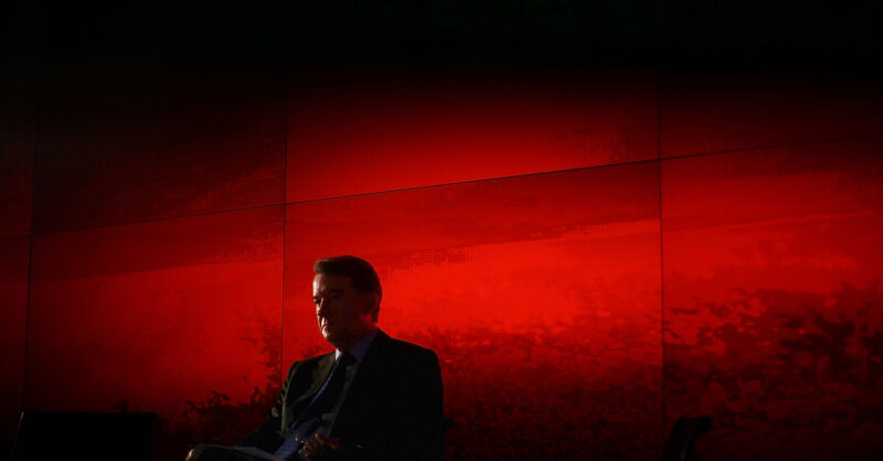 Peter Mandelson’s hypnotic presence is gone from politics for good