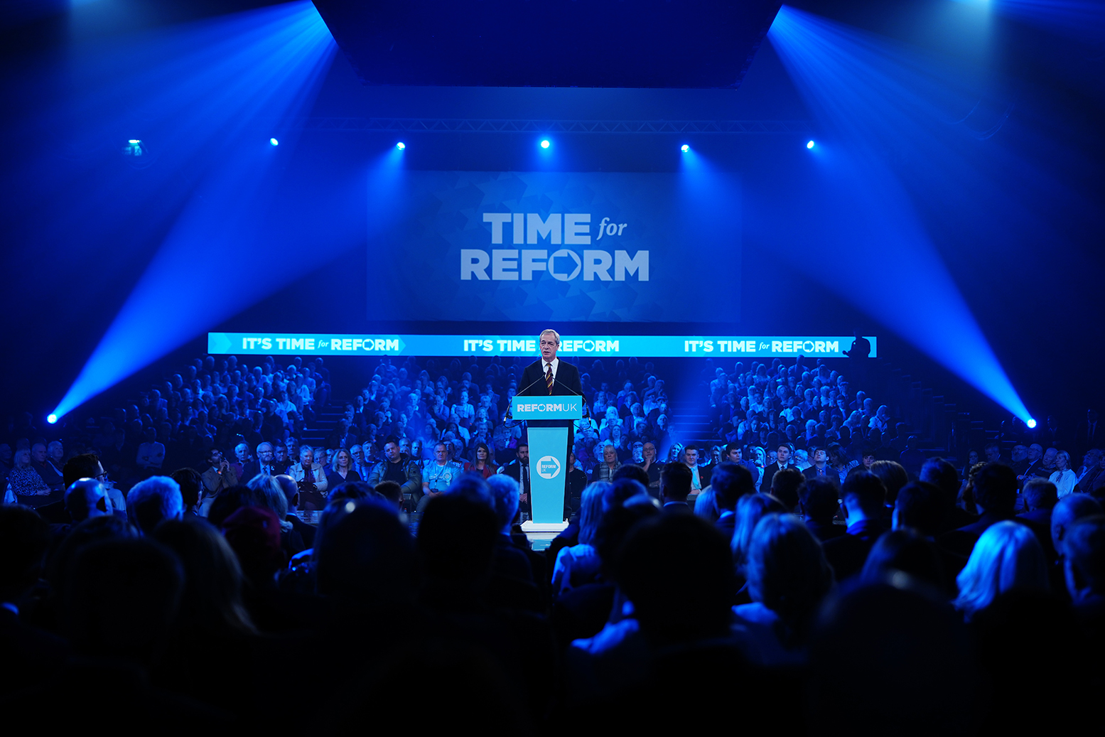 newstatesman.com - Stella Tsantekidou - Nigel Farage's amateur hour