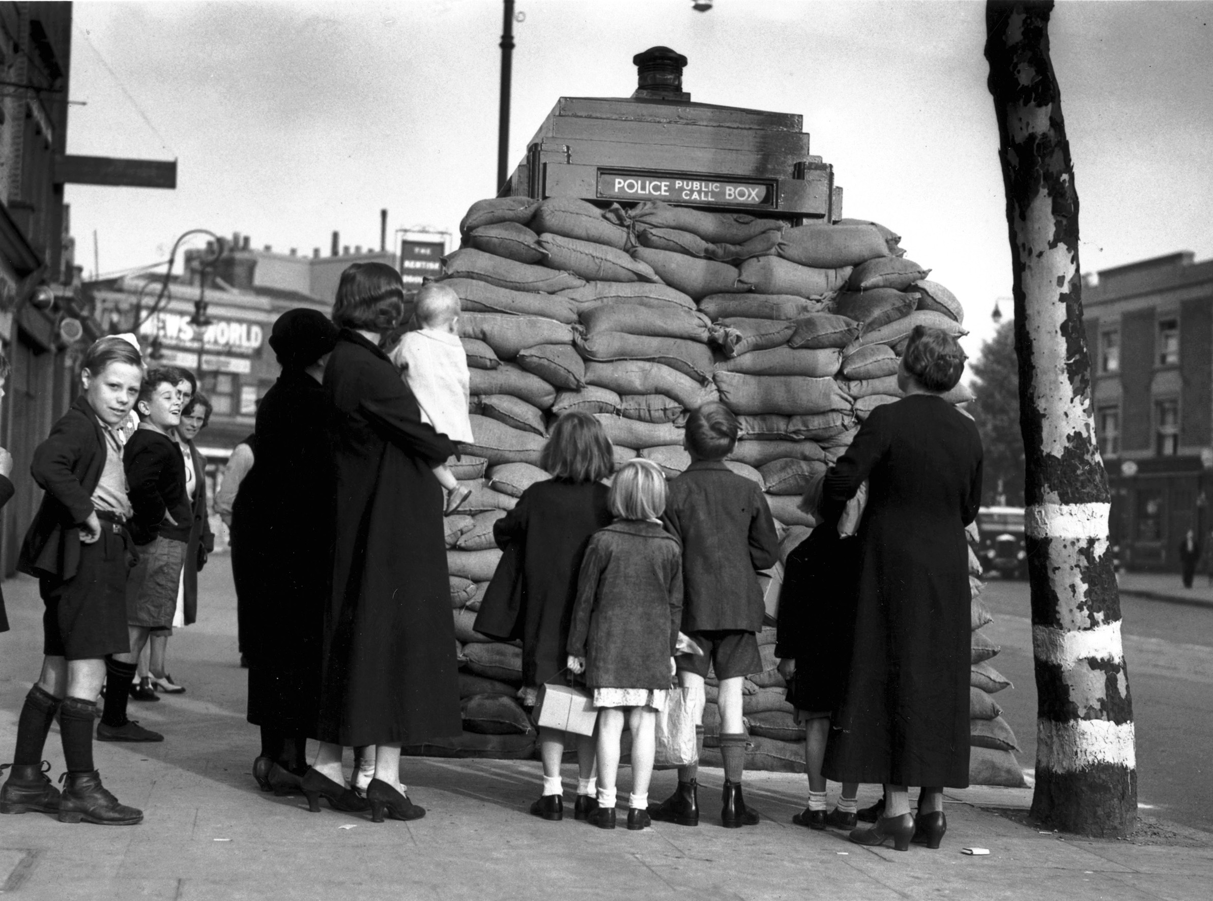 Time-travelling angels in the Blitz