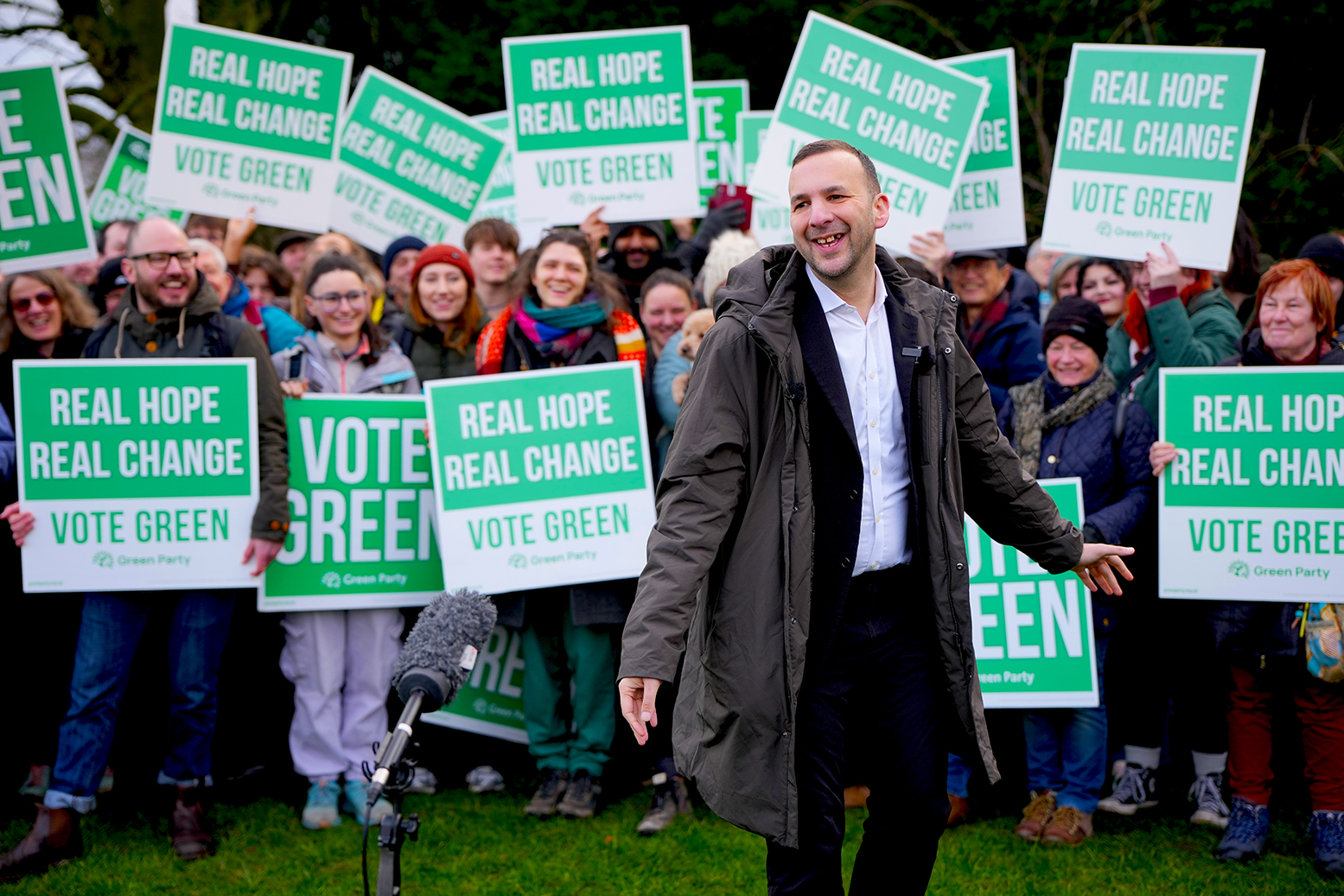 Are the Greens taking Reform votes?