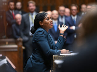 What we learned from PMQs: Starmer attacks Badenoch’s Iran amnesia