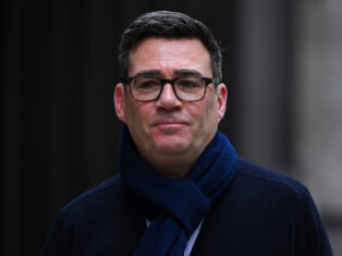 Can Andy Burnham win in Makerfield?