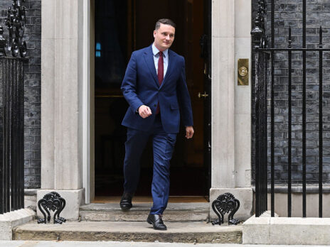 Wes Streeting resigns with excoriating letter to Starmer Wes Streeting resigns with excoriating letter to Starmer