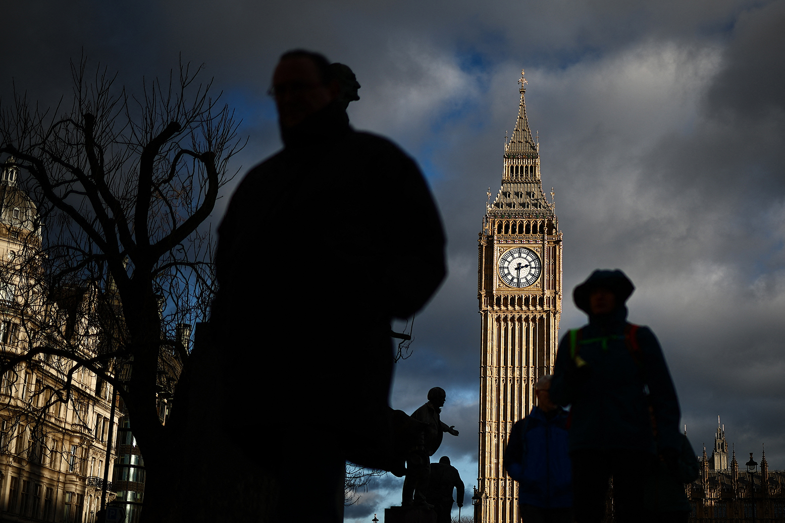 newstatesman.com - Paul Collier - To save Britain, Burnham must take on the Treasury