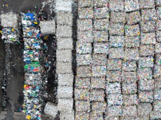 What should the UK do with its unrecyclable waste?