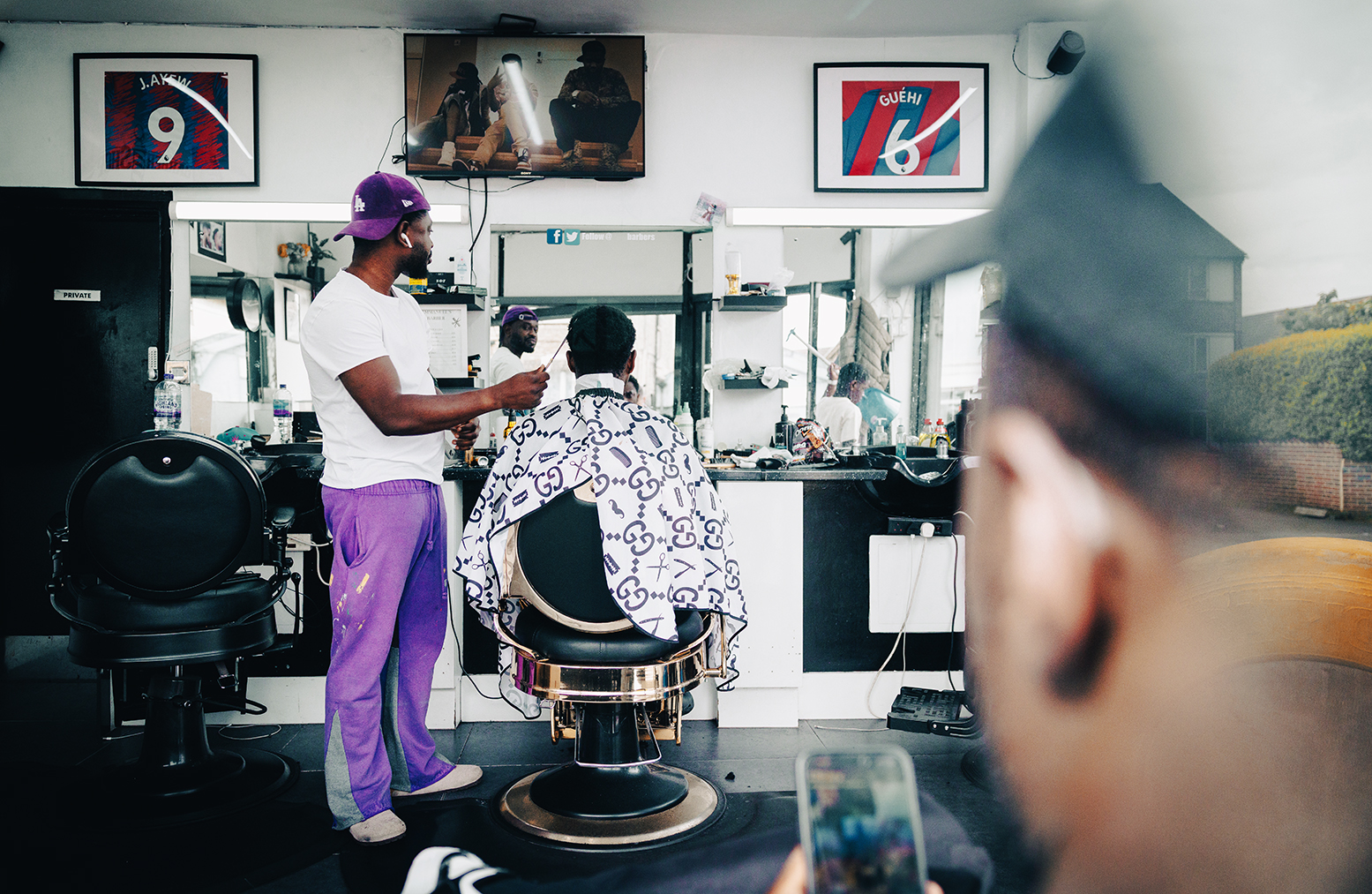 newstatesman.com - Oli Dugmore - Britain's many barbershops are the market in action