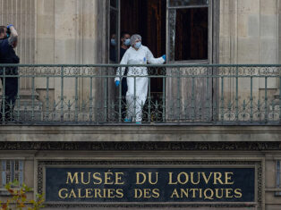 A PSA to art thieves: paintings are not worth stealing